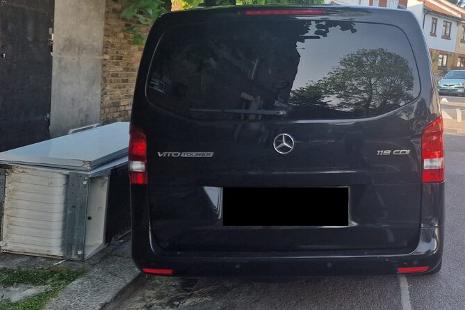 Round Trip Taxi Transfer - Stansted Airport To & From London - Should You Book This Stansted Round-Trip Taxi Transfer?