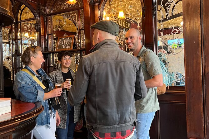Royal Historic Pubs Walking Guided Tour in London - Booking Smart: Small Group Tours Sell Out