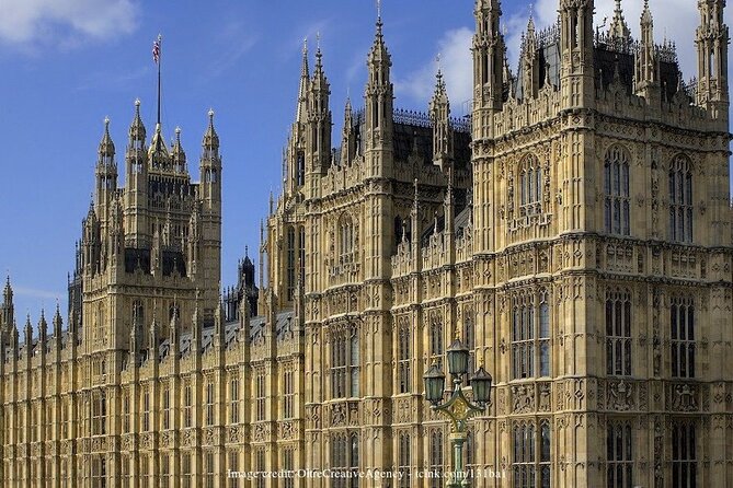 Royal London: Private Half-Day Tour with Horse Guards Parade - Trafalgar Square finish: Nelson’s Column and art landmarks nearby