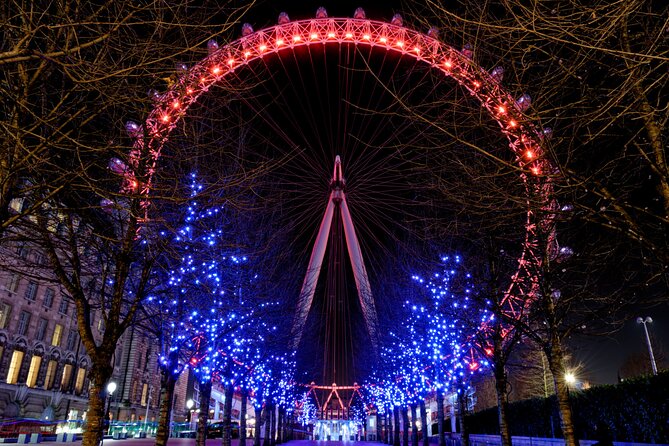 Royal London Walk 1 – Buckingham & The Mall - Stop 2: Admiralty Arch, a ceremonial gateway you can actually use