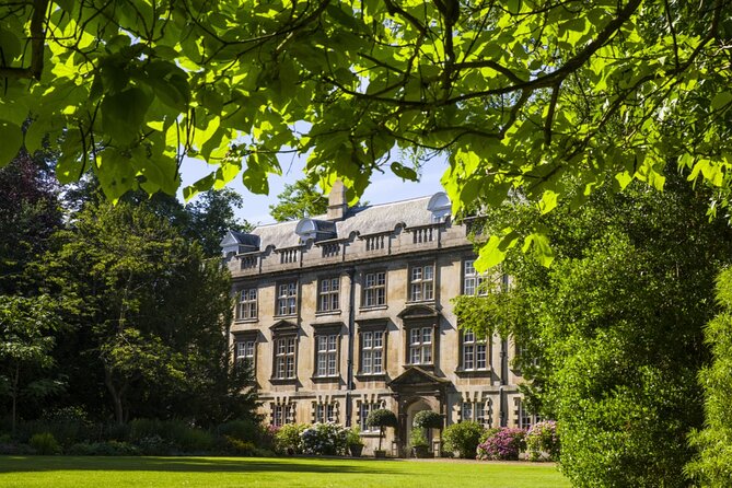 Scholars & Secrets of Cambridge: Self-Guided Puzzle Adventure - Clare College: When the App Gets Playful With Arrows