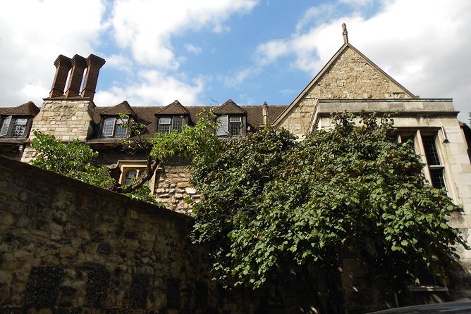 Secret Old London Guided Walking Tour - Stop 3: Postman’s Park, a memorial stop you will actually remember