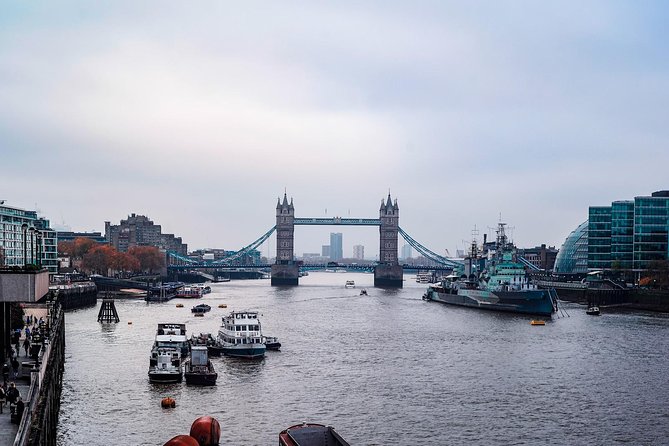 See Over 30 Top London Sights! Fun Private Tour with Local Guide - Parliament Square and Westminster Abbey: Big Ben close up, then a 1,000-year crown site