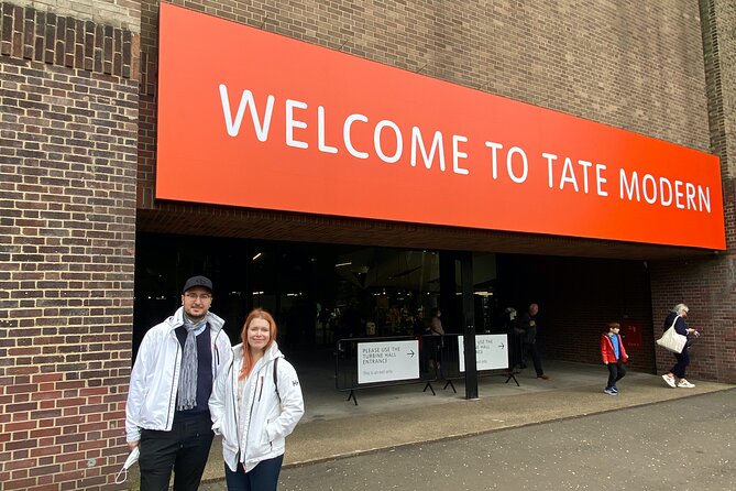 See Tate Modern with an Art Historian in London - Small group energy: why 10 people feels right