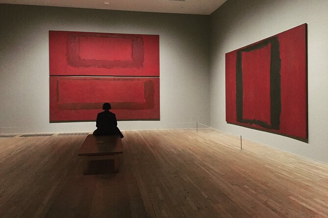 See Tate Modern with an Art Historian in London - Free entry, photos, and luggage storage: the practical side of value