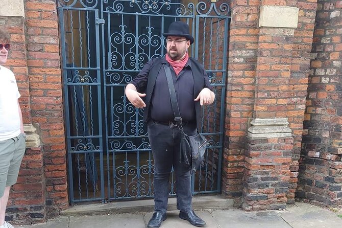 Shadows of York: Ghost Walk and Horrible History. - Comfort, Weather, and How to Hear Every Story