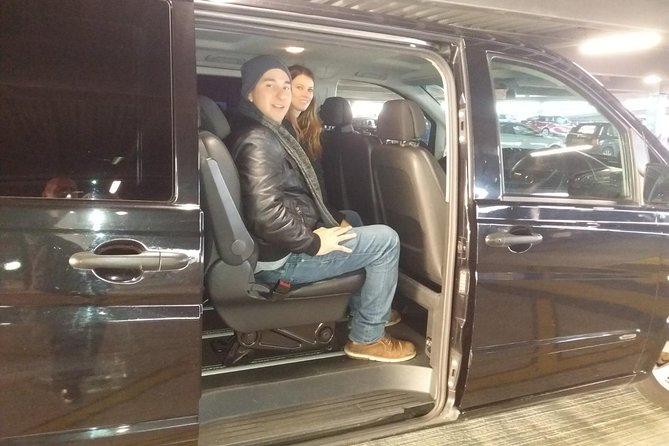 Shared Arrival Transfer London Airport to Hotel Accommodation - The big tradeoff: shared shuttle up to 3 stops