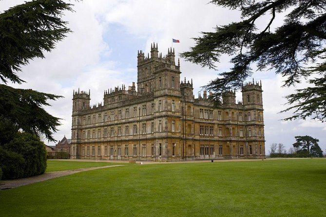 Shared Group Downton Abbey and Highclere Castle Tour from London - Cogges Manor Farm: Filming Locations and a Real Break From the Road
