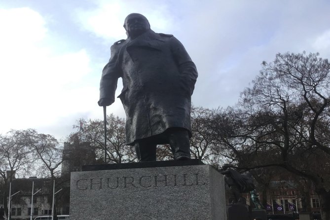 Sir Winston Churchill Private Walking Tour & War Rooms - Mayfair to St. James’s Palace: royal power and a WWII backdrop