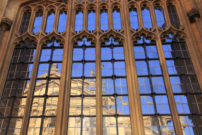 Small and Exclusive Oxford Highlights Tour - Sheldonian Theatre and Clarendon Building, Oxford’s ceremonial side