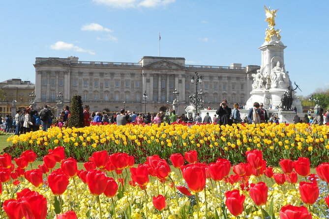 Small Group Changing the Guard & Buckingham Palace tickets - Start point at Methodist Central Hall Westminster Storey’s Gate