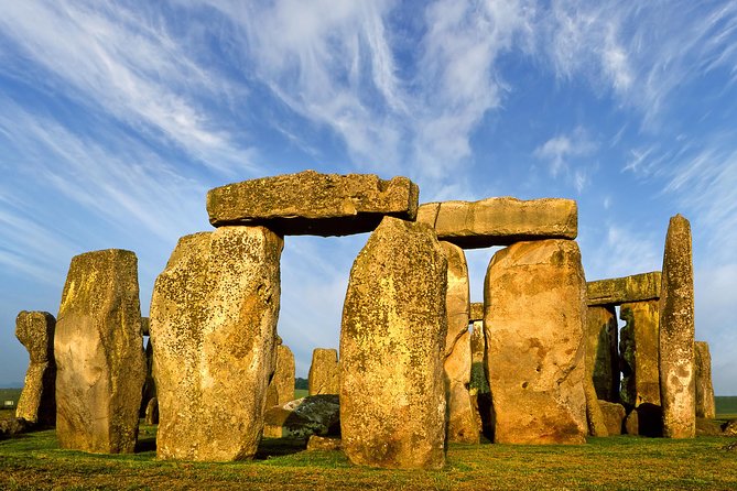 Small Group Cotswolds Village, Stonehenge and Bath Tour from London - Stonehenge in 1 hour 45 minutes: what to focus on