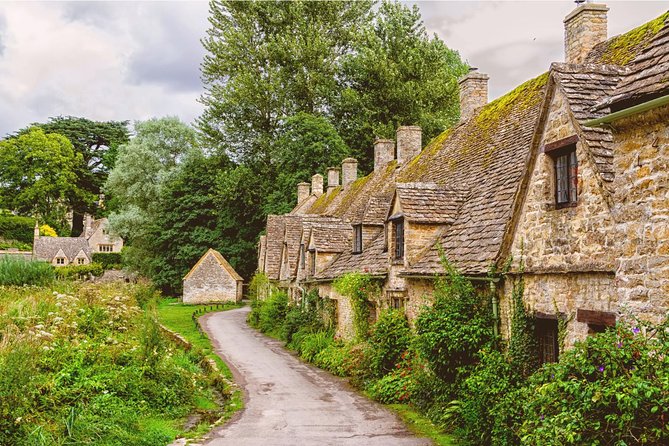 Small Group Cotswolds Villages, Stratford and Oxford Day Tour from London - Price and what you are really paying for ($199.64)