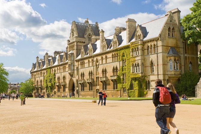 Small Group Cotswolds Villages, Stratford and Oxford Day Tour from London - Oxford University on foot: how to see the city in limited time