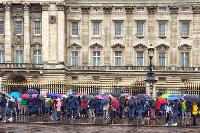 Small-Group London's Best Sights Walking Tour, Kids Join Free! - Westminster Abbey, a 1,000-years-older London moment