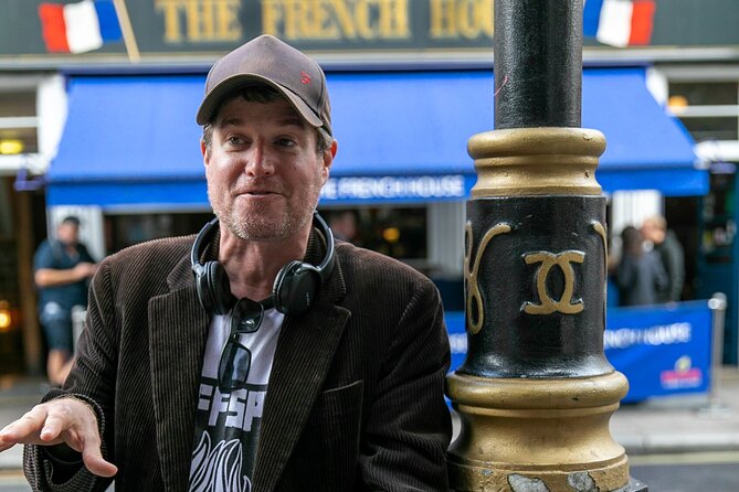 Soho Music & Historic Pubs Tour - Stop 1 in Soho: the pub scene with real music fingerprints