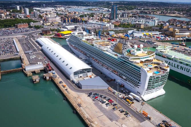 Southampton Cruise Port to London Via Windsor Castle - The drive to Windsor Castle, what your 5-hour day really means
