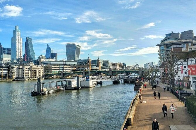 Southwark Pirates of the Thames Quest Experience in London - Stop-by-stop: what to notice on each clue location