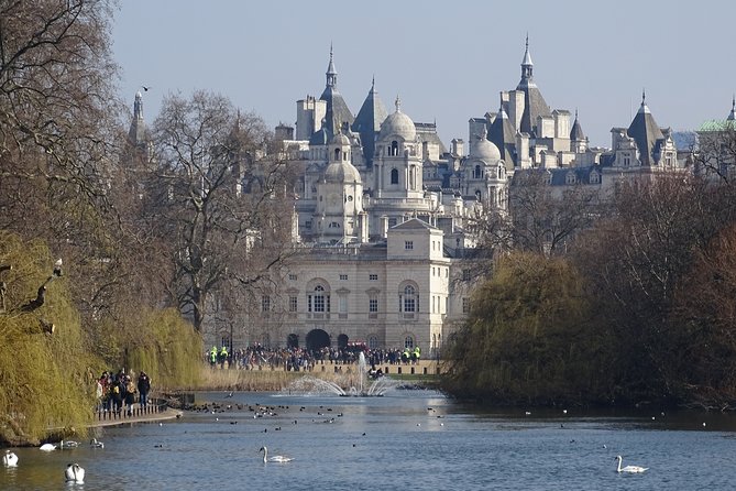 St James' & Mayfair - Private Tour of London's Royal & Aristocratic Villages - Your starting point at Le Deli Robuchon, then straight into the good stuff
