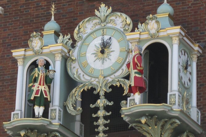 St James' & Mayfair - Private Tour of London's Royal & Aristocratic Villages - Berkeley Square and Mount Street Gardens: royal address energy, with a pause button