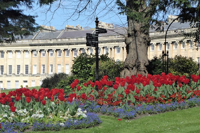 Stonehenge and Bath City Tour - Private tour from Bath - Royal Crescent and The Circus: a quick look at Bath’s iconic curves