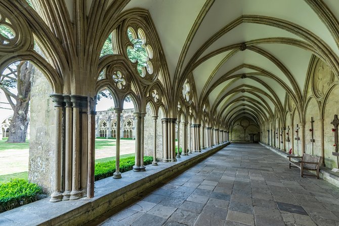 Stonehenge and Salisbury Cathedral Private Tour from Southampton - Tickets and timing: the one snag that can change your day