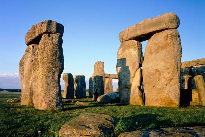 Stonehenge and Windsor from London - Getting started at Victoria Coach Station, and what to expect on the road