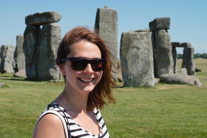 Stonehenge Half-Day luxury guided tour from Bath for 2-8 - VR, guided time, and a plan that doesn’t feel rushed