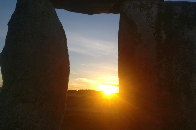 Stonehenge Half-Day luxury guided tour from Bath for 2-8 - Your Stonehenge visit: fast-track entry plus real exploration time