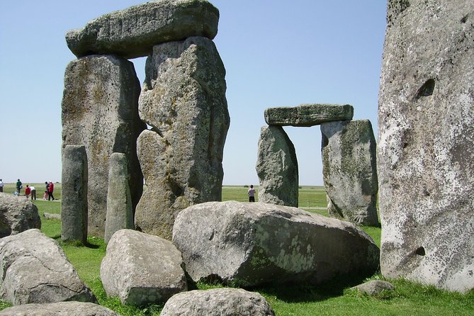 Stonehenge Half-Day Tour from London with Admission - Your 2-hour Stonehenge window: how to use it well