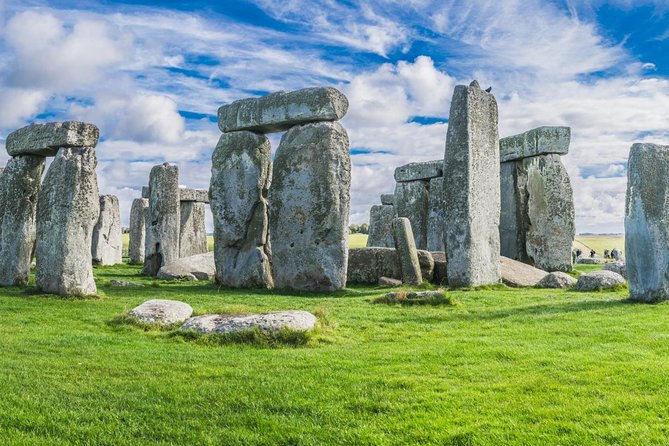 Stonehenge Half-Day Tour from London with Admission - Who should book this Stonehenge half-day tour