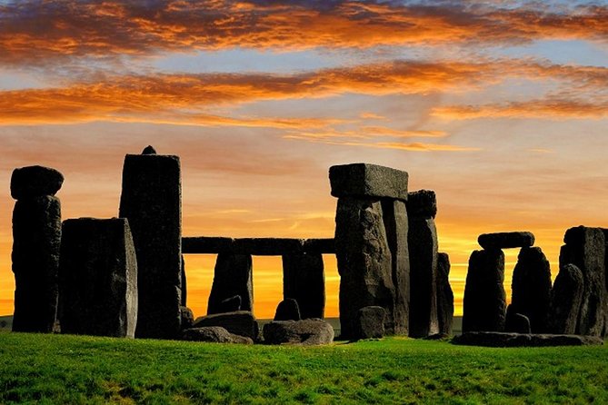Stonehenge Inner Circle Access Day Trip from London Including Windsor - Coach day logistics: Wi-Fi, headsets, and the comfort reality