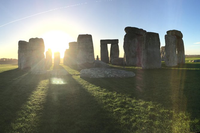 Stonehenge Private Car Tour with Driver Guide - The London to Stonehenge drive, and how timing actually affects your visit