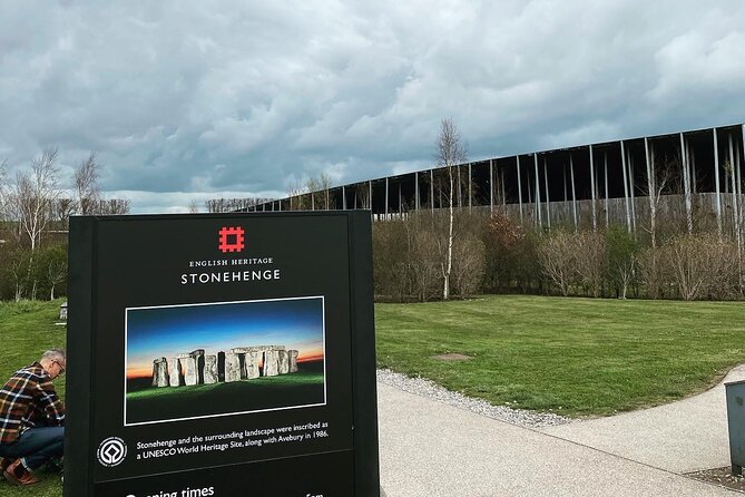 Stonehenge, Salisbury Cathedral & Old Sarum Day trip from Bath - Morning Timing, Pickup, and How the Day Stays on Track