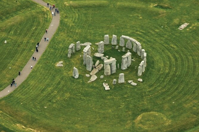 Stonehenge, Salisbury Cathedral & Old Sarum Day trip from Bath - Salisbury Cathedral and Magna Carta: Why This Stop Works