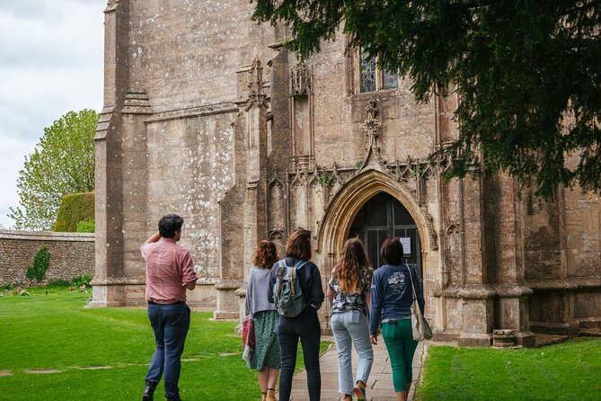 'Stonehenge & Secret England' from Bath for 2-8 curious adventurers - Lunch at a local pub, what it means for your budget