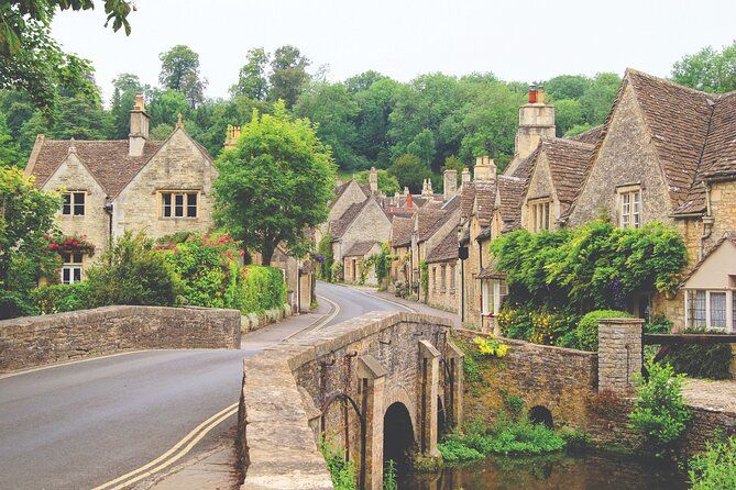 Stonehenge & the Cotswolds Including Admission from Bath - Stonehenge First, When Your Eyes Are Fresh