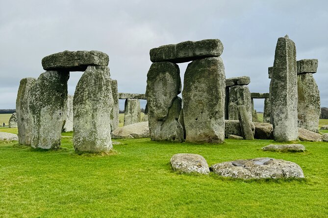 Stonehenge, Windsor, Salisbury... Private Trips from Southampton - A private Southampton base for Stonehenge, Salisbury, and Windsor