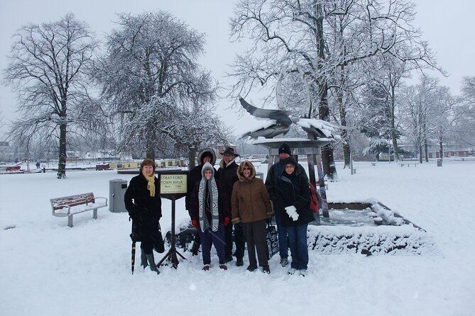 Stratford Town Walking Tour 365 Days a Year - Schoolroom, Guildhall, and the Civic Side of Stratford