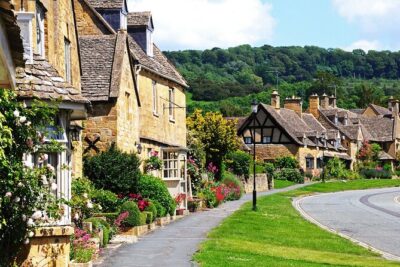 Stratford-upon-Avon and the Cotswolds – Day Tour from Brighton