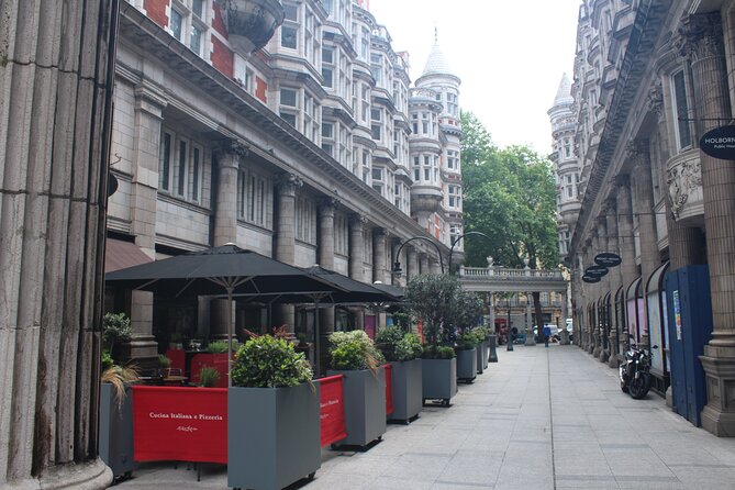 Superhero London Walking Tour with Private Guide - Meeting point near Bernard Street, then straight into movie London