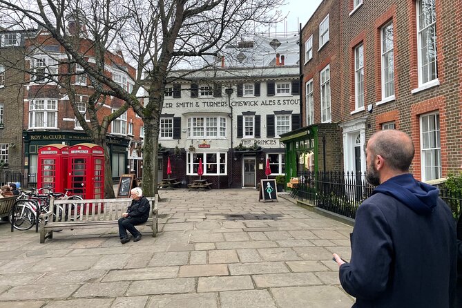 Ted Lasso London Taxi Tour - A black cab route that matches the show’s pace