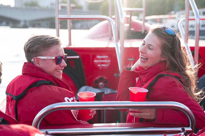 Thames Rockets Sunset London Speedboat Experience - When your camera needs to hurry: the tallest building moment