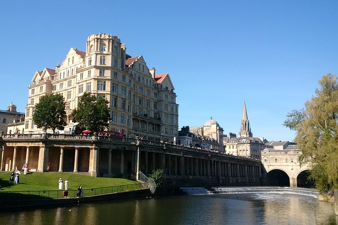 The Beatles in Bath June 10th 1963 - The John Lennon Piano Moment at the Finish: A Clever Way to Land the Theme