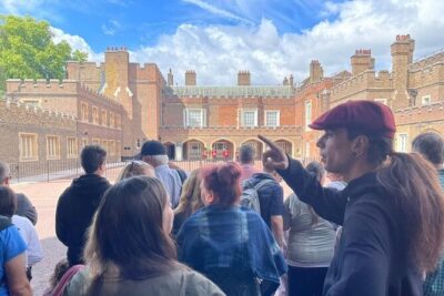 The Changing of the Guard Tour and Buckingham Palace