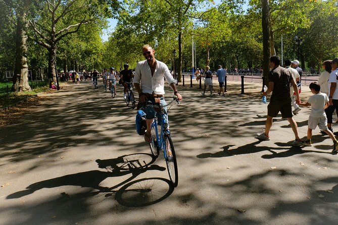 The Classic Highlights Bike Tour with a local guide - Trafalgar Square, Covent Garden, and how the tour shifts gears