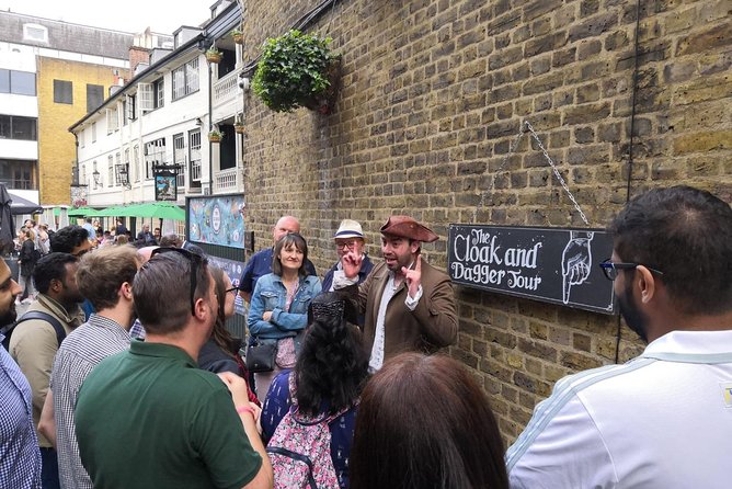 The Cloak and Dagger Tour in London - Borough Market: What You Notice When You Look Underfoot