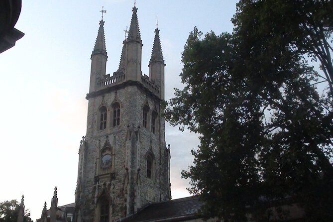 The Fading Light London Ghost Walk - How the Fading Light ghost walk feels at 7:30 pm