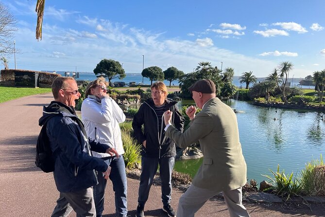 The Fawlty Tours walking experience - Fawlty Towers Fan Walk in Torquay, guided by Graham