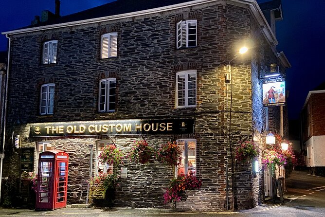 The Ghost Walk Padstow - Tour of Cornwall’s Myths and Legends - Prideaux Place: Elizabethan legends outside the walls
